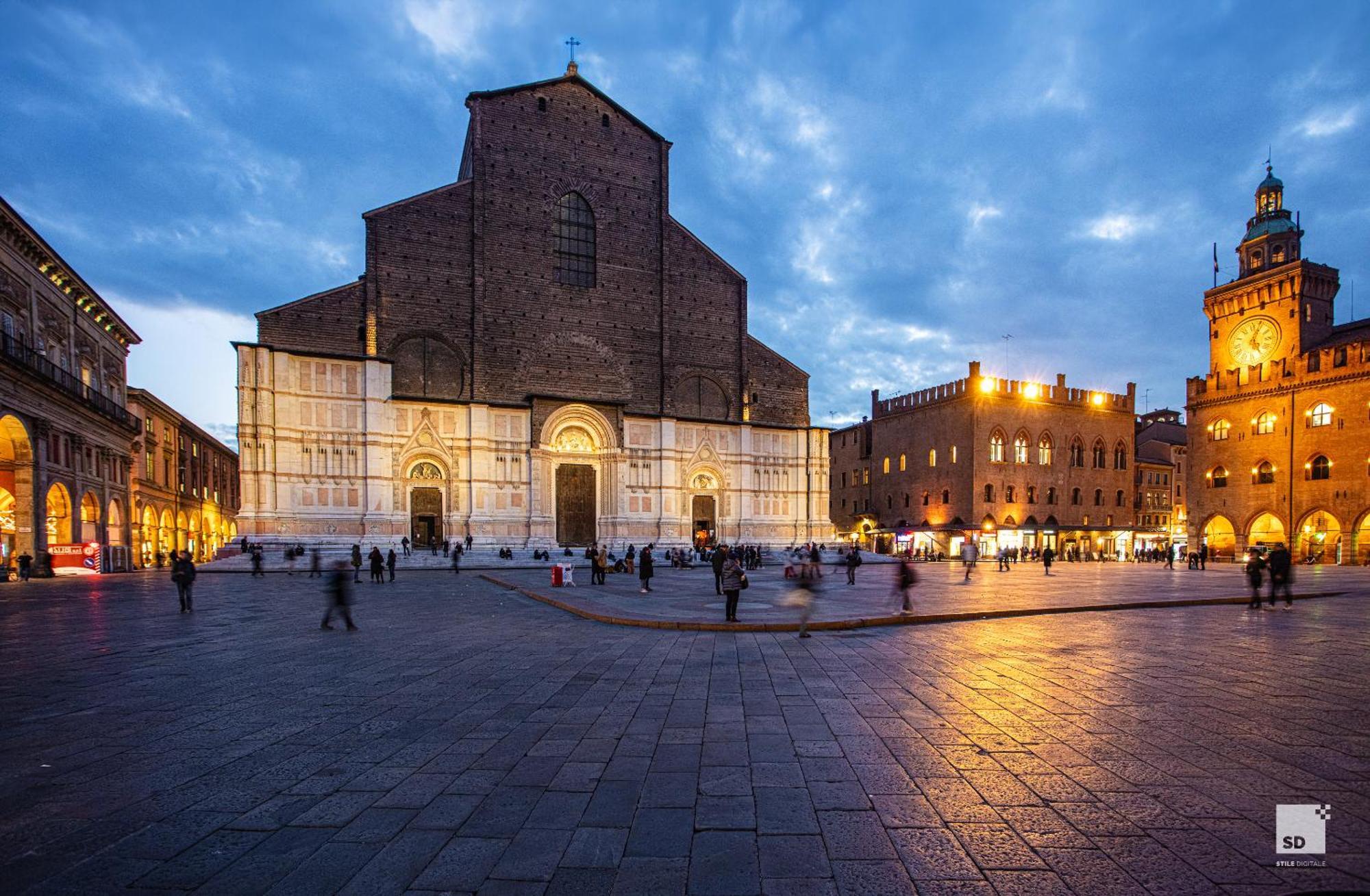 Urbanicooh Garisenda - Piazza Maggiore View Bolonia Exterior foto