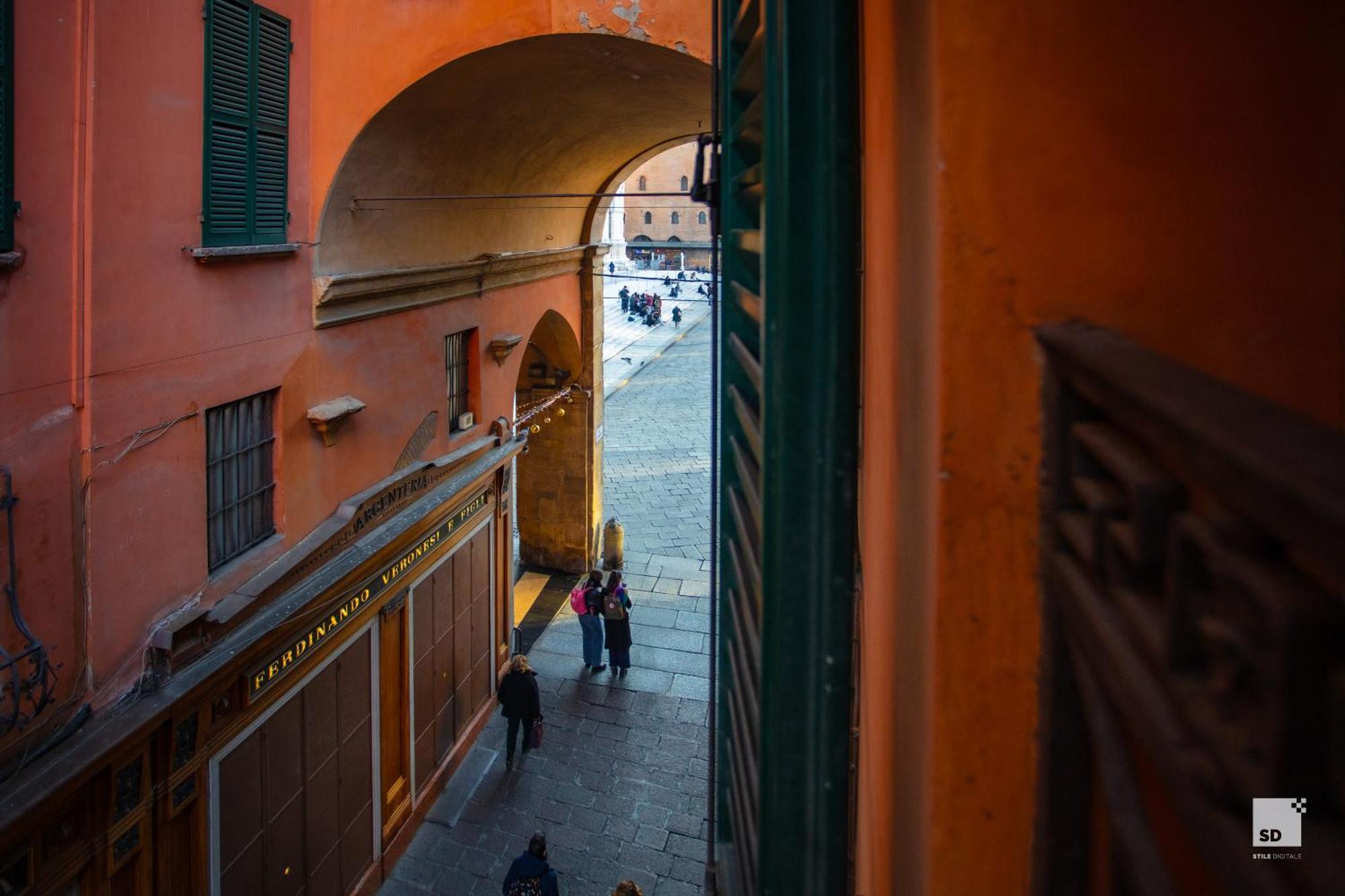 Urbanicooh Garisenda - Piazza Maggiore View Bolonia Exterior foto